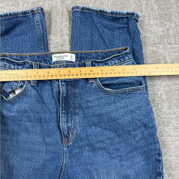 Abercrombie and Fitch The 90s Straight Ultra High Rise Distressed Boho Jean 29/8 - Picture 4 of 8